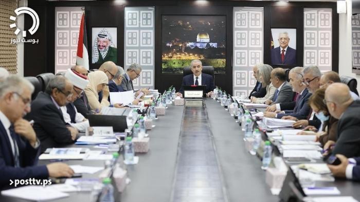 اشتية ورواتب الموظفين